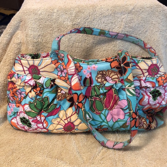 Vera Bradley Floral Shoulder Bag With Ruffle Multi Color 24x7.5x5”- 9”drop - Picture 2 of 11